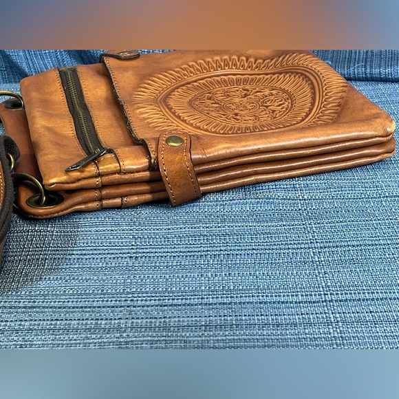 Patricia Nash Crossbody Leather Bag - Preloved in Camel - Picture 10 of 15